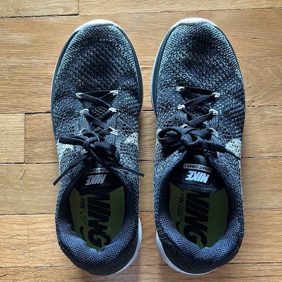 Nike Flyknit Lunar 3 - Picture 1 of 2